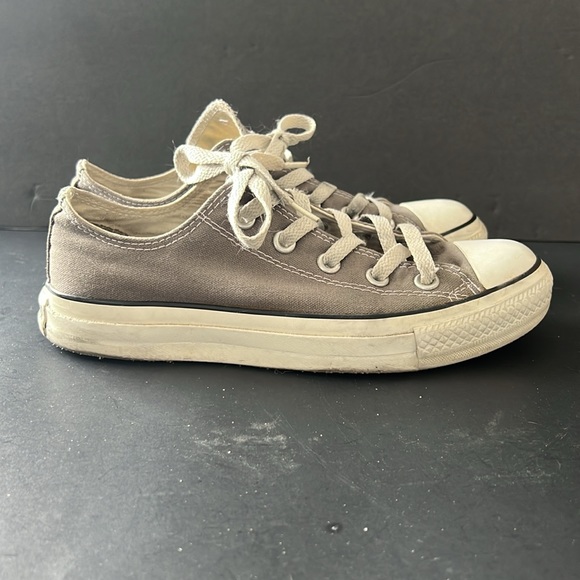 Gray Converse - Picture 2 of 6